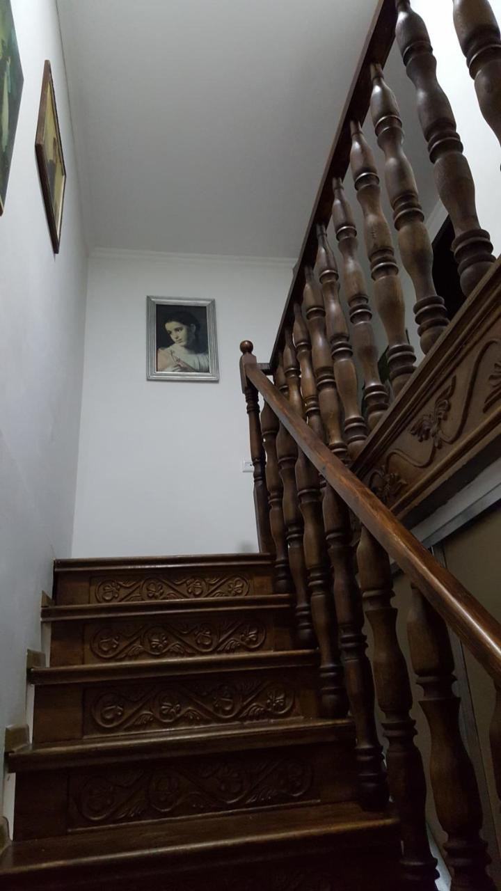 Guesthouse Different Тбилиси Экстерьер фото
