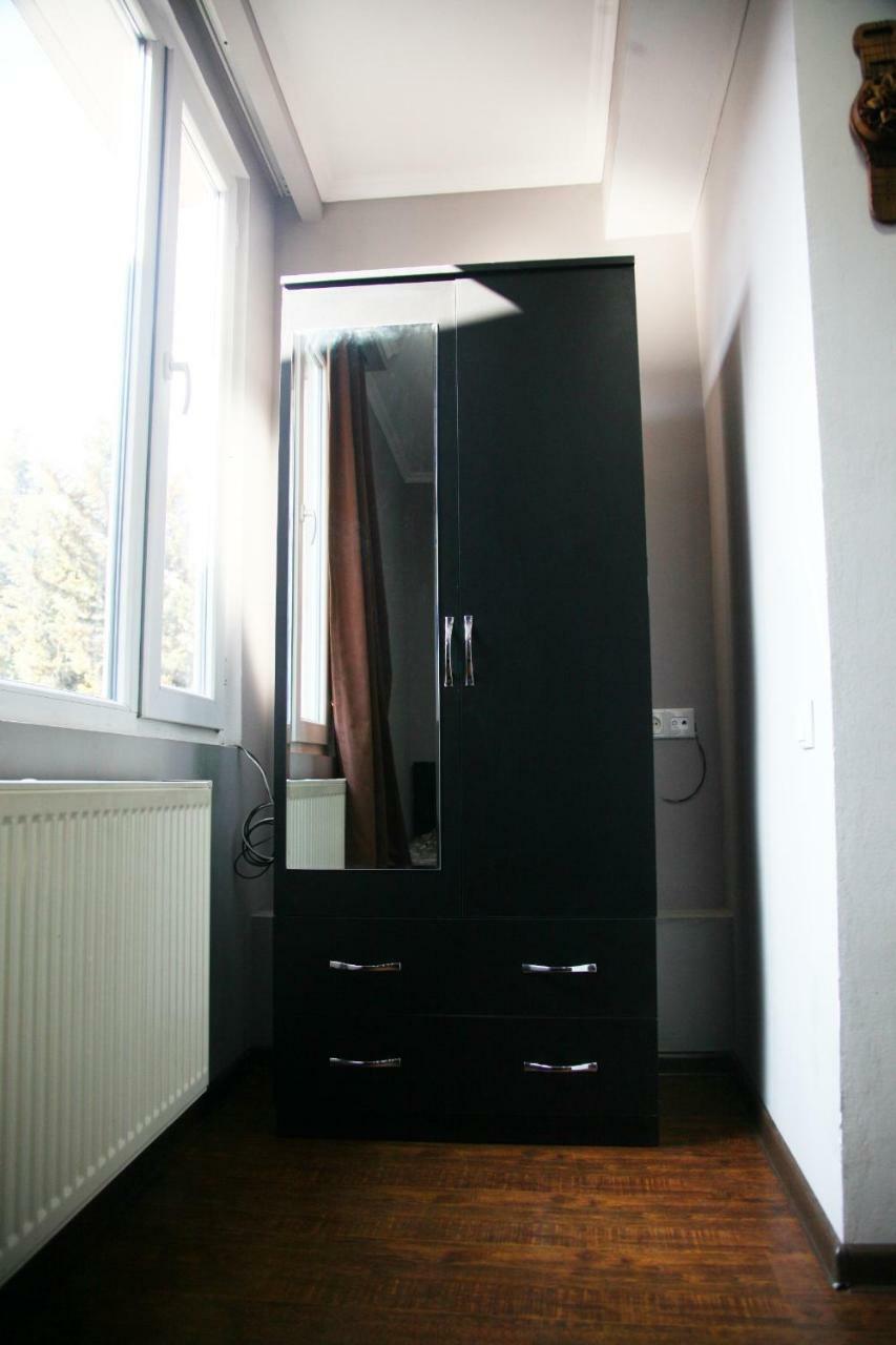 Guesthouse Different Тбилиси Экстерьер фото