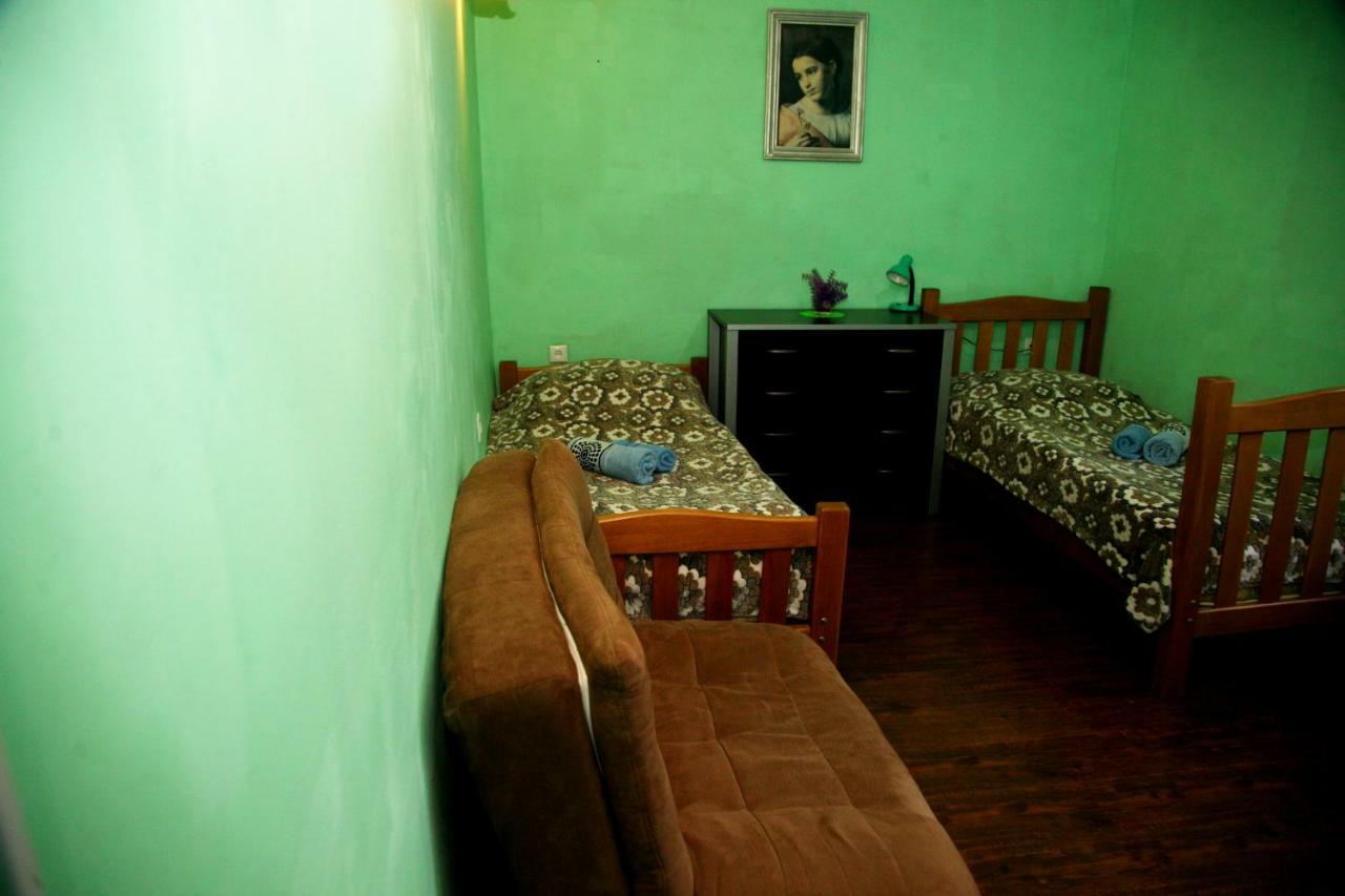 Guesthouse Different Тбилиси Экстерьер фото