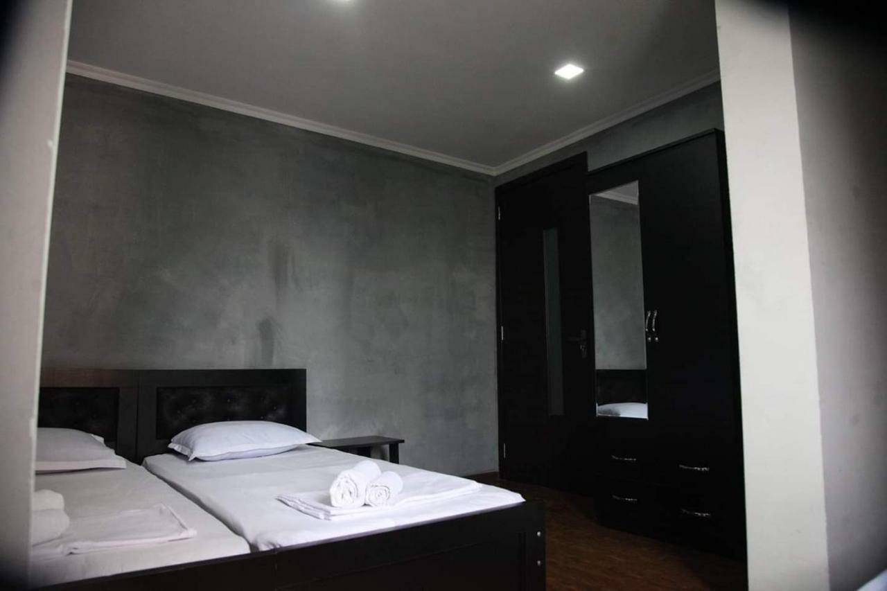 Guesthouse Different Тбилиси Экстерьер фото