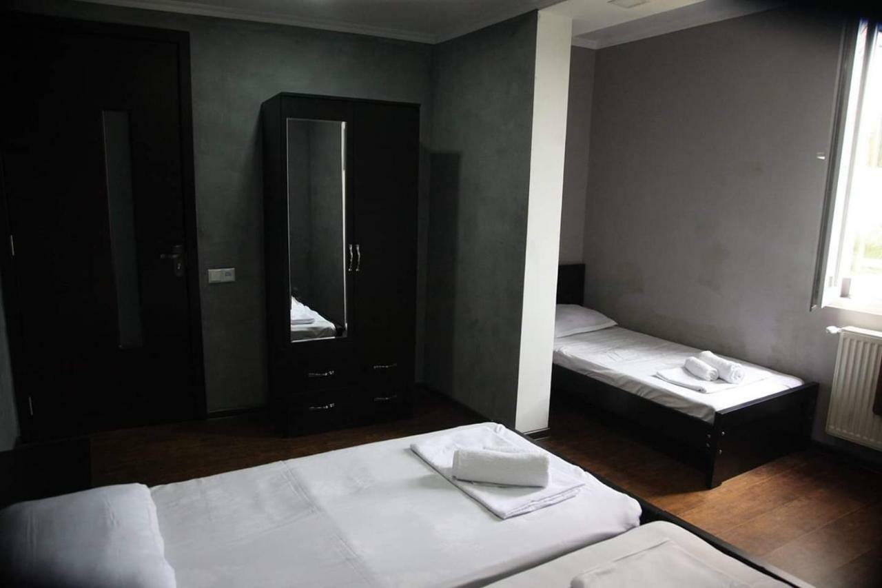 Guesthouse Different Тбилиси Экстерьер фото